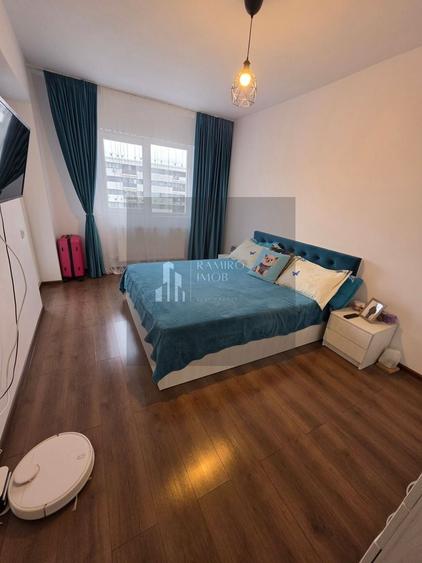 Apartament cu 2 camere decomandat în Metalurgiei