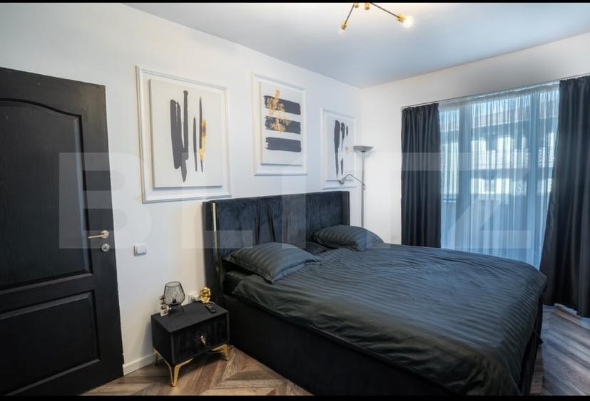 Apartament cu 3 camere semidecomandat, mobilat în Florești