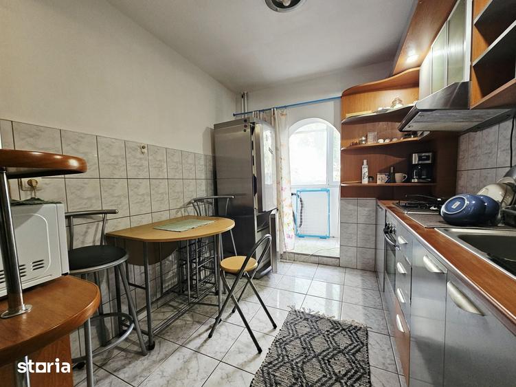 Apartament cu 3 camere decomandat în Copou