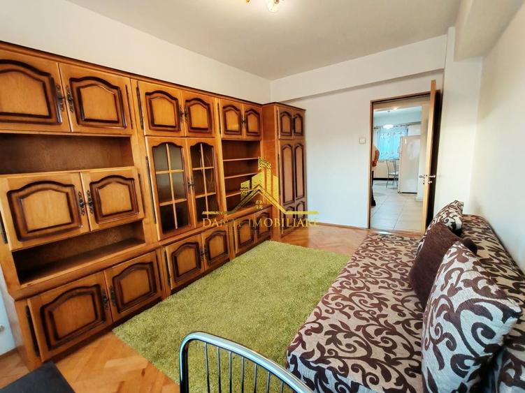 Apartament cu 3 camere decomandat, mobilat în Semicentral