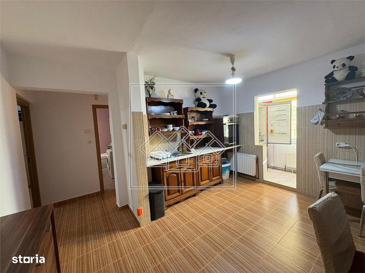 Apartament cu 2 camere decomandat în Ștrand