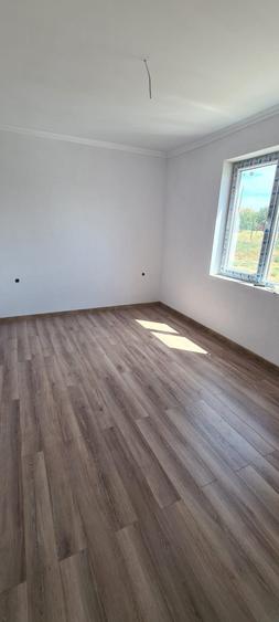 Duplex cu 3 camere cu Teren 300 Mp în Variaș