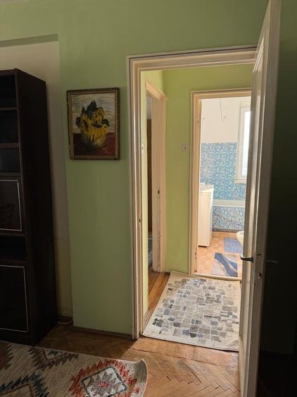 Apartament cu 2 camere semidecomandat în Piața Unirii