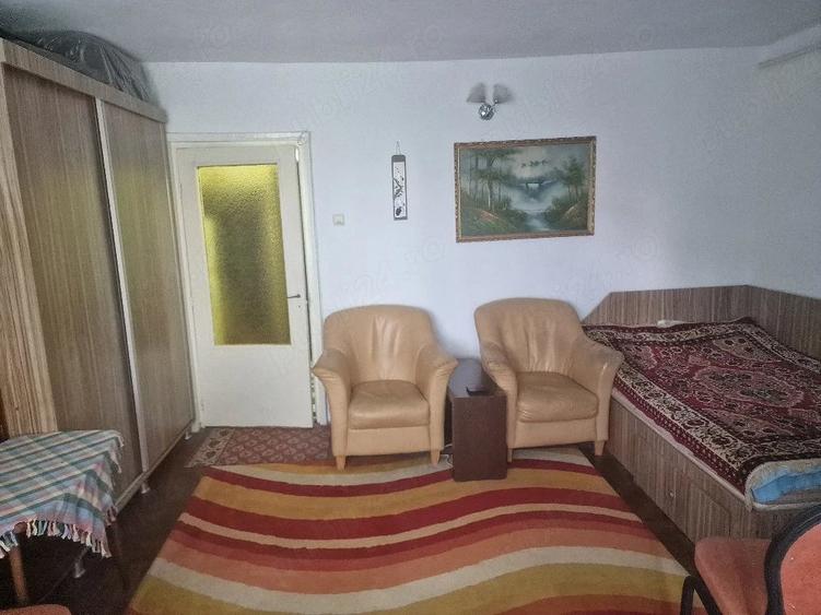Garsonieră decomandată în Central