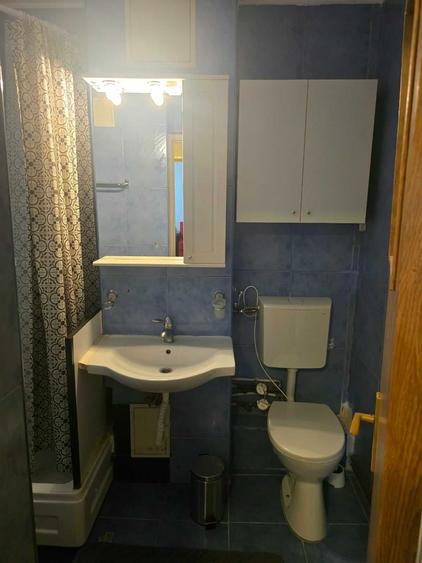 Apartament cu 2 camere decomandat în Baba Novac