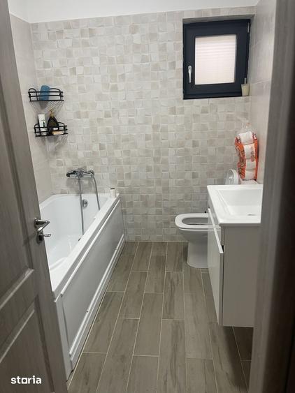 Casă cu 4 camere cu Teren 430 Mp în Exterior Vest