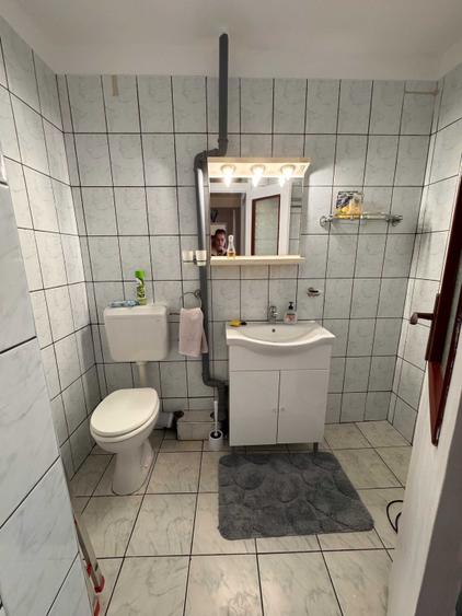 Apartament cu 4 camere decomandat în Central