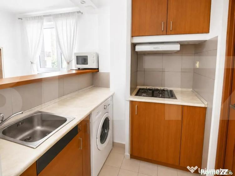 Apartament cu 2 camere semidecomandat în P-ța Unirii