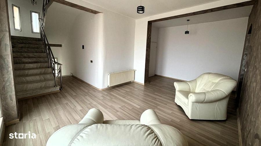 Casă cu Teren 465 Mp în Ștrand