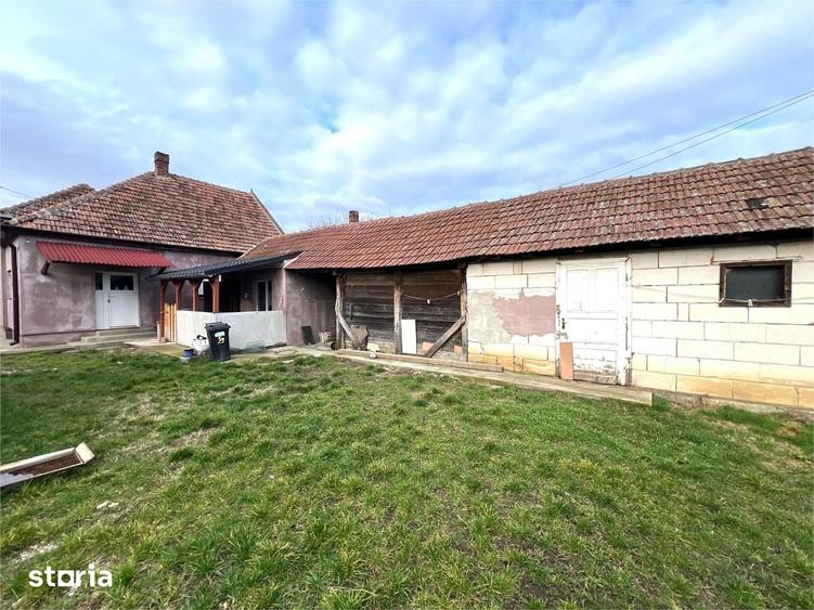 Casă cu 3 camere cu Teren 1850 Mp în Odoreu