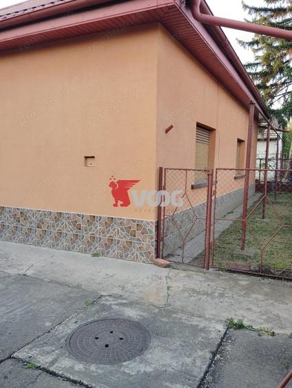Casă cu 3 camere cu Teren 910 Mp în Dumbrăvița