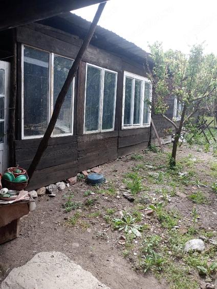 Casă cu 5 camere cu Teren 700 Mp în Ciclova Română
