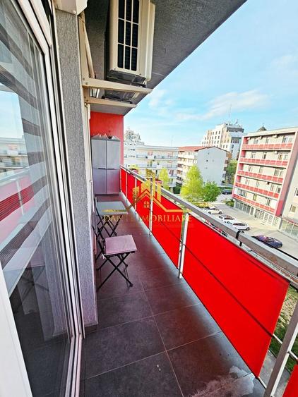 Apartament cu 2 camere semidecomandat, mobilat în Zorilor