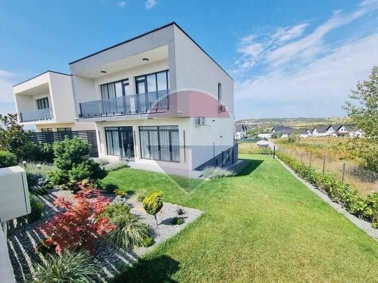 Casă individuală cu 5 camere cu Teren 496 Mp în Dealuri Oradea