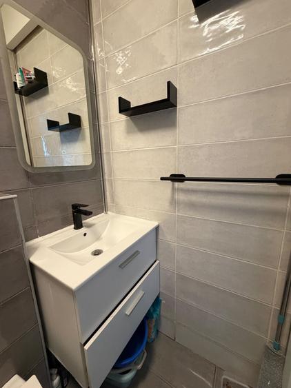 Apartament cu 4 camere decomandat în Lotus