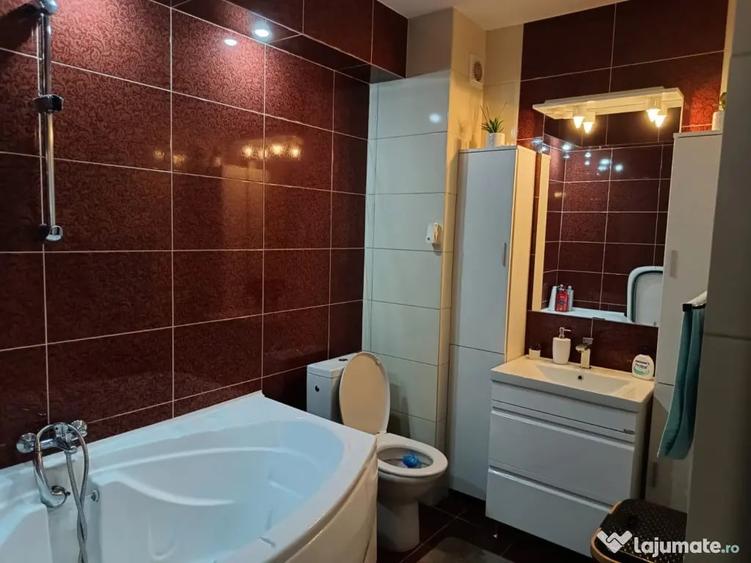 Apartament cu 2 camere semidecomandat în George Enescu