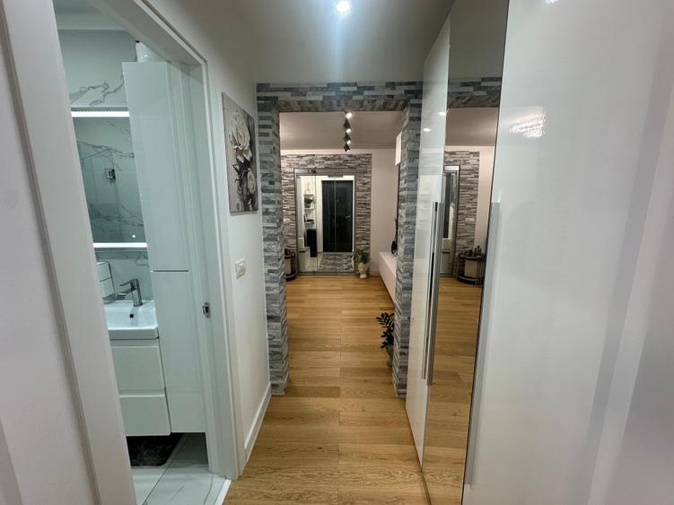 Apartament cu 2 camere semidecomandat în Bucureștii Noi