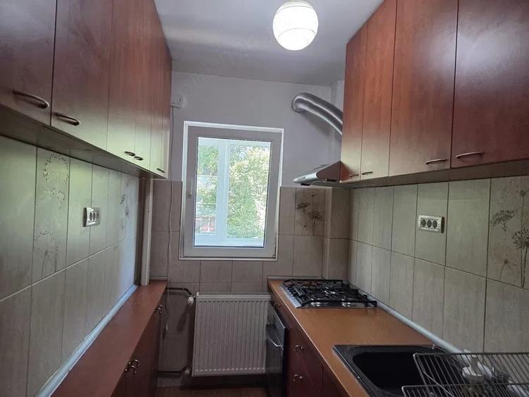 Garsonieră semidecomandată în Titan