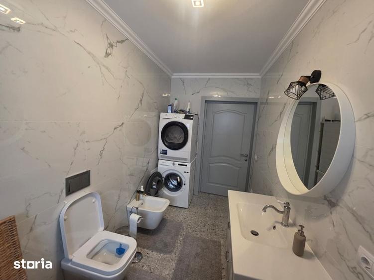 Casă cu 5 camere cu Teren 1800 Mp în Brusturi