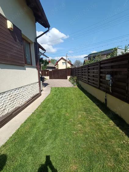 Casă cu 5 camere cu Teren 1000 Mp în Luna