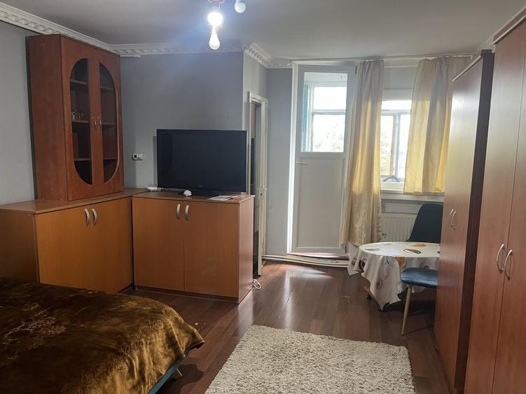 Garsonieră decomandată în Aleea Carpați