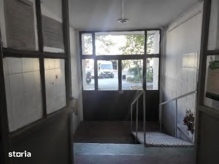 Apartament cu 3 camere în Militari