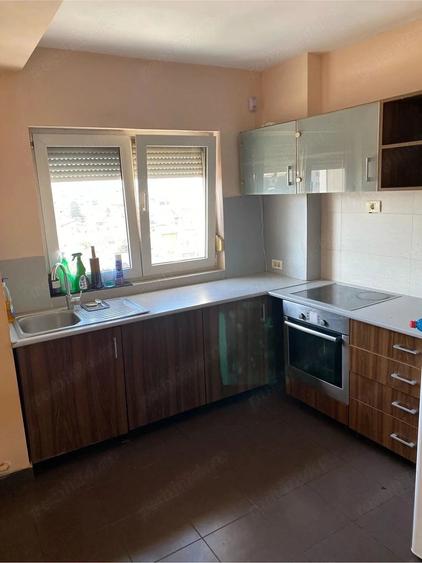 Apartament cu 2 camere semidecomandat în Muncii