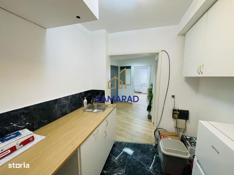 Apartament cu 3 camere, mobilat în Romană