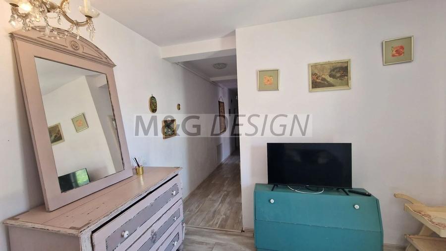 Apartament cu 2 camere decomandat în Giroc