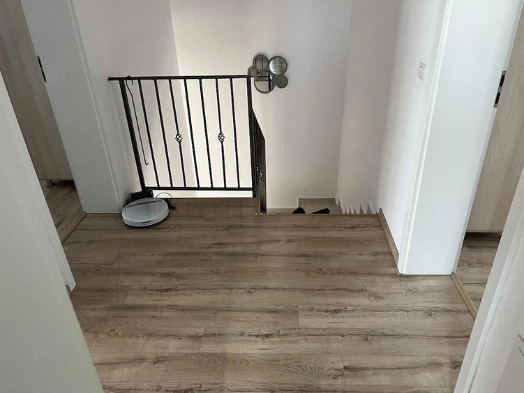 Casă cu 4 camere cu Teren 360 Mp în Dumbrăvița