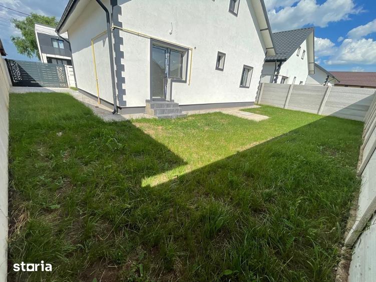 Casă cu 3 camere cu Teren 330 Mp în Central