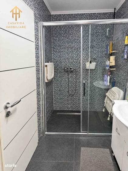 Casă cu 4 camere cu Teren 450 Mp în Central