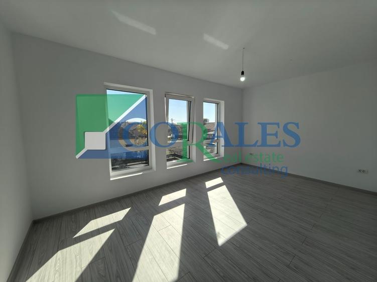 Duplex cu 4 camere cu Canalizare în Săcălaz