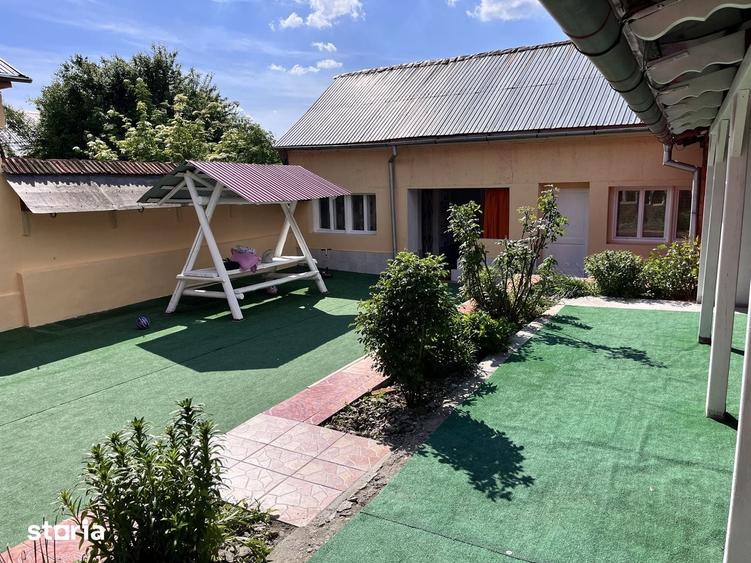 Casă cu 3 camere cu Teren 866 Mp în Prigor