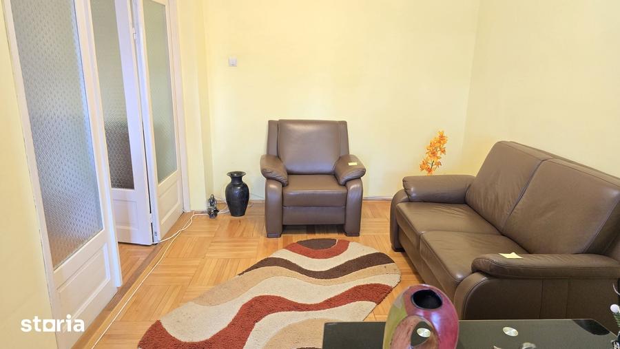 Apartament cu 4 camere în Decebal