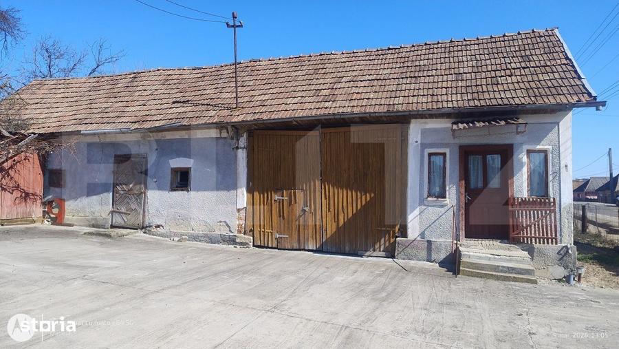 Casă cu 3 camere în Șomcutu Mic