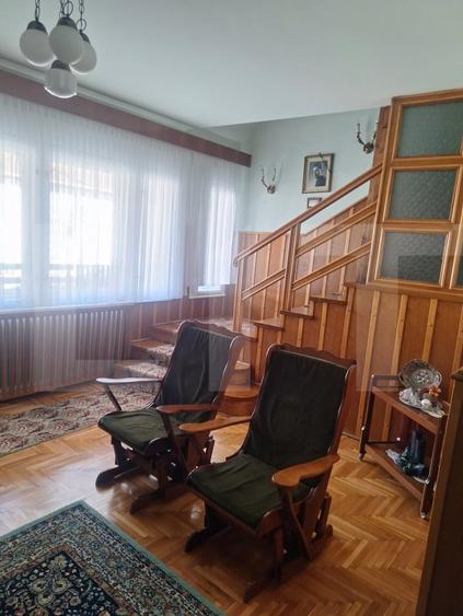Casă individuală cu 6 camere cu Canalizare în Lugoj