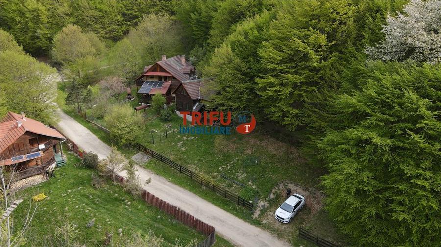 Casă individuală cu 4 camere cu Teren 891 Mp în Ighiel
