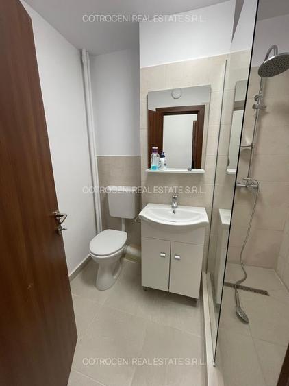 Apartament cu 4 camere decomandat în Gorjului