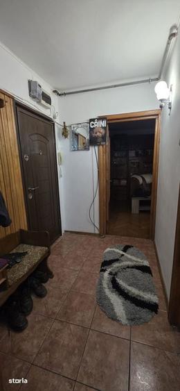 Apartament cu 3 camere decomandat în Casa de Cultură