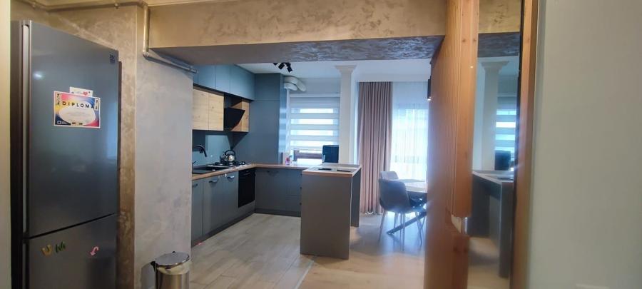 Apartament cu 4 camere decomandat, mobilat în Drumul Taberei