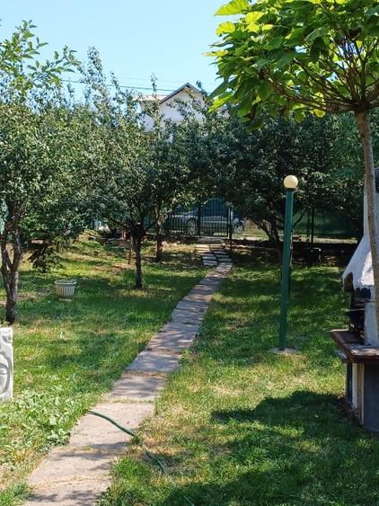 Casă individuală cu 2 camere cu Teren 600 Mp în Central