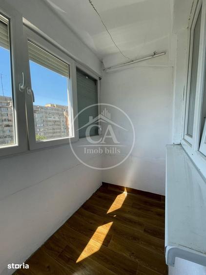Apartament cu 3 camere decomandat în Rogerius
