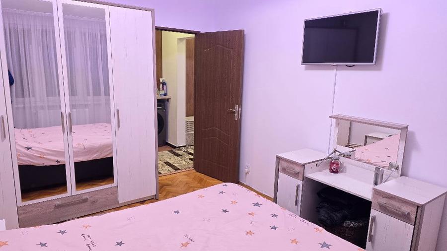 Apartament cu 3 camere decomandat în Ultracentral
