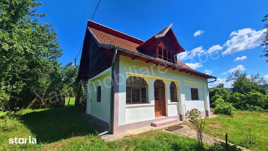 Casă cu 3 camere cu Teren 2401 Mp în Ciofrângeni