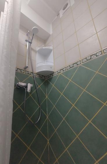 Garsonieră decomandată în Take Ionescu