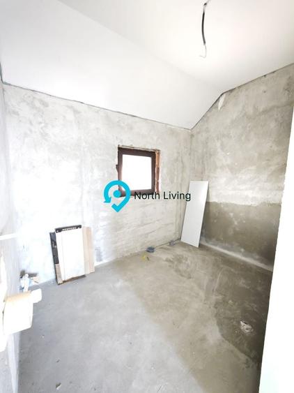Duplex cu 4 camere cu Canalizare în Nord