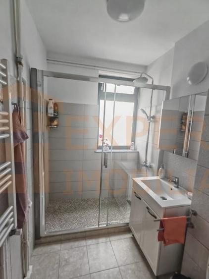 Apartament cu 2 camere semidecomandat, mobilat în Ultracentral