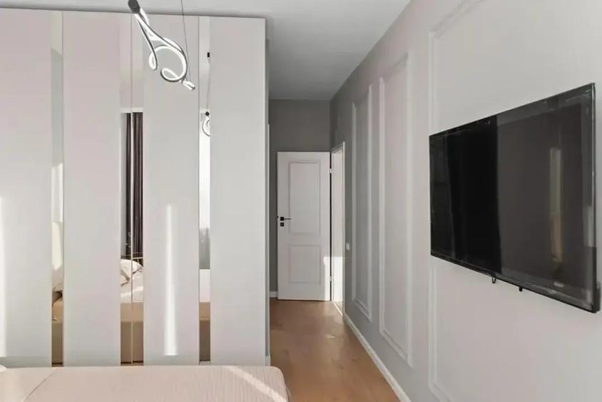 Apartament cu 2 camere semidecomandat în Tunari
