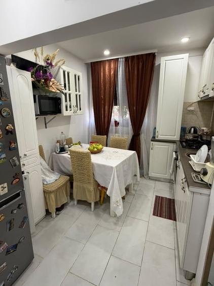 Apartament cu 2 camere nedecomandat, mobilat în Boldești-Scăeni